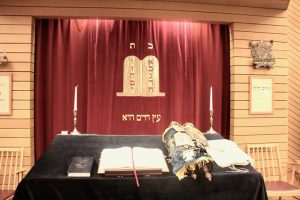 Torarolle in der Synagoge