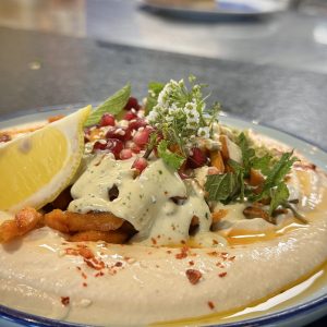 Eine Schale Hummus
